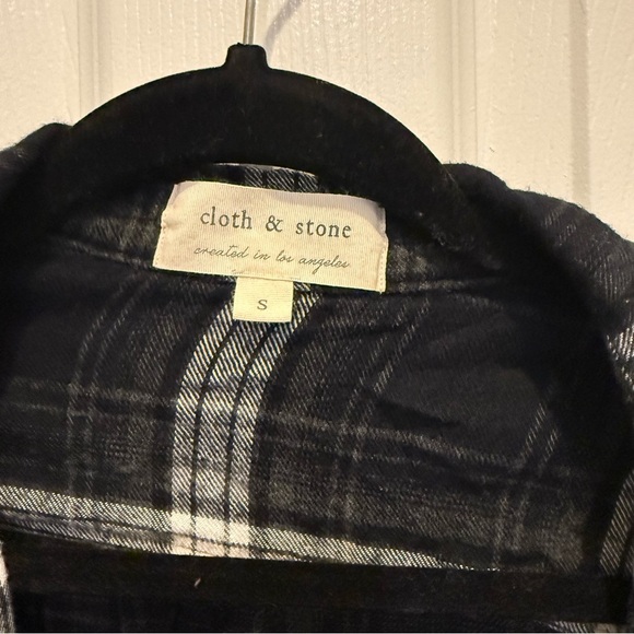 Cloth & Stone x Anthro Plaid Longsleeve Button Up - Picture 2 of 6
